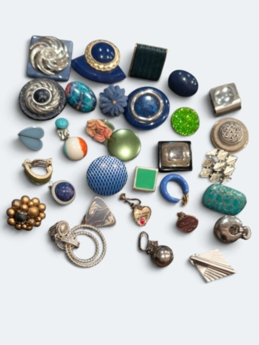 Vintage Clip On And Screwback Earrings Bundle